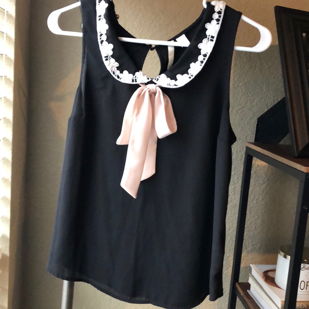 Beautiful Lauren Conrad blouse